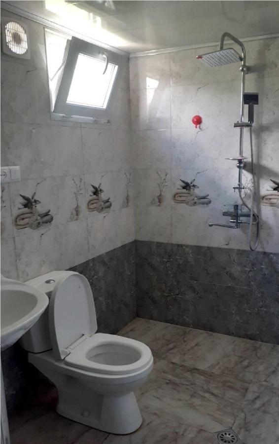 Mate Private Bathrooms Ušguli Exteriér fotografie